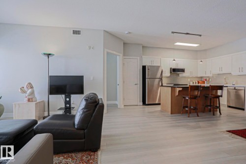 432 1406 Hodgson Way, Edmonton, AB - Indoor