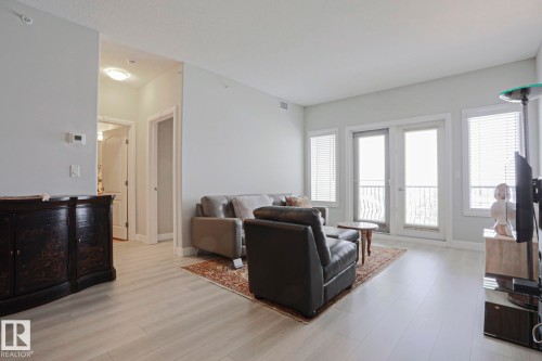 432 1406 Hodgson Way, Edmonton, AB - Indoor Photo Showing Other Room
