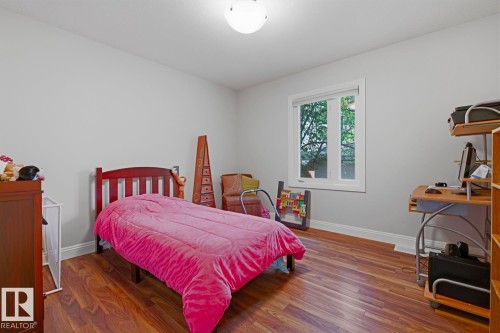 8754 Strathearn Drive Nw, Edmonton, AB - Indoor Photo Showing Bedroom