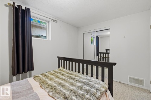 8754 Strathearn Drive Nw, Edmonton, AB - Indoor Photo Showing Bedroom