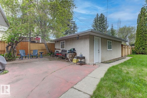 8754 Strathearn Drive Nw, Edmonton, AB - Outdoor