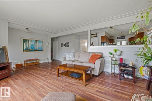 8754 Strathearn Drive Nw, Edmonton, AB - Indoor Photo Showing Living Room