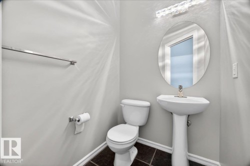 83 Becker Crescent, Fort Saskatchewan, AB - Indoor Photo Showing Bathroom