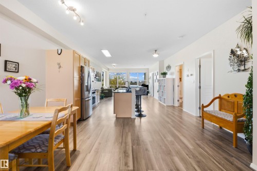 215 9507 101 Avenue, Edmonton, AB 