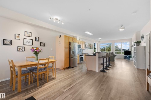 215 9507 101 Avenue, Edmonton, AB 