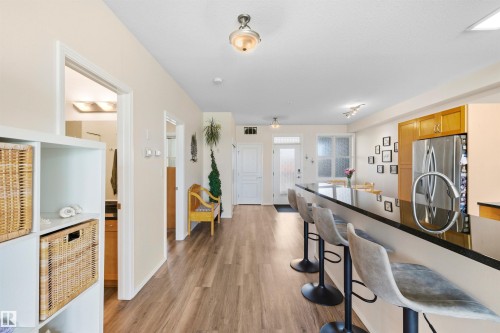 215 9507 101 Avenue, Edmonton, AB 