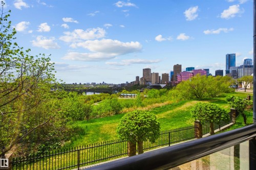 215 9507 101 Avenue, Edmonton, AB 