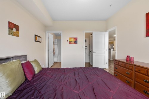 215 9507 101 Avenue, Edmonton, AB 