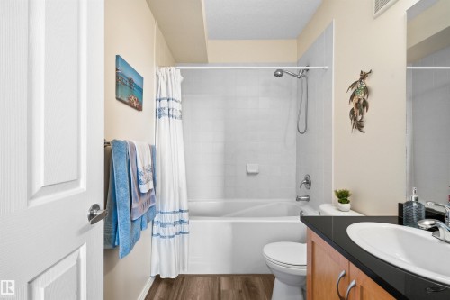 215 9507 101 Avenue, Edmonton, AB 