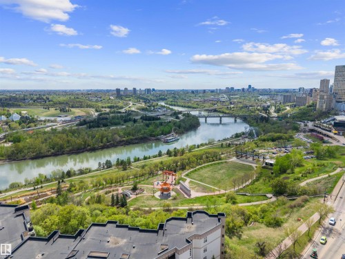 215 9507 101 Avenue, Edmonton, AB 