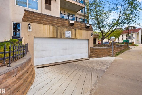 215 9507 101 Avenue, Edmonton, AB 