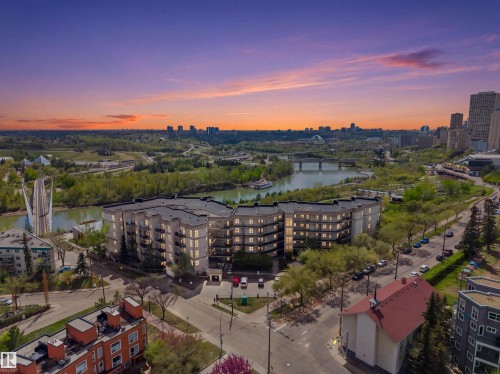 215 9507 101 Avenue, Edmonton, AB 