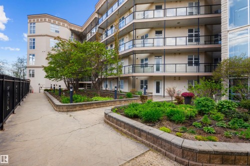 215 9507 101 Avenue, Edmonton, AB 