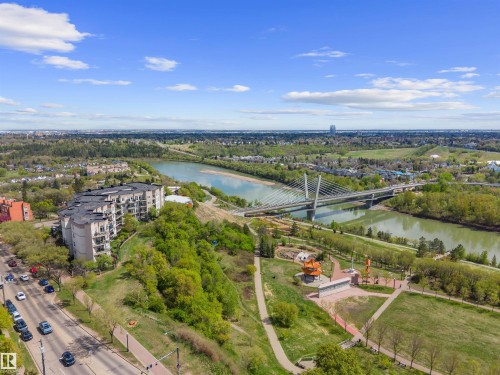 215 9507 101 Avenue, Edmonton, AB 