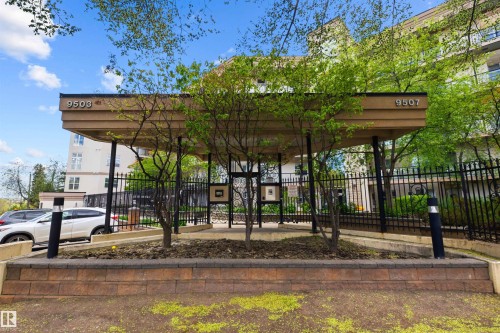215 9507 101 Avenue, Edmonton, AB 
