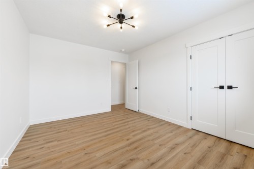 3 Linthorpe Road, Spruce Grove, AB - Indoor Photo Showing Other Room