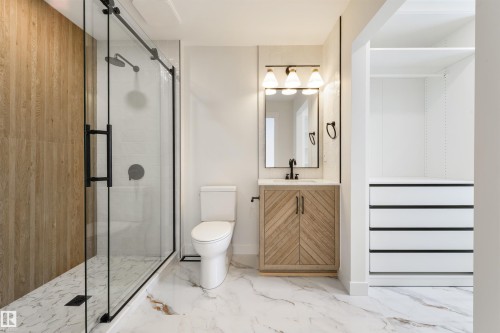 3 Linthorpe Road, Spruce Grove, AB - Indoor Photo Showing Bathroom