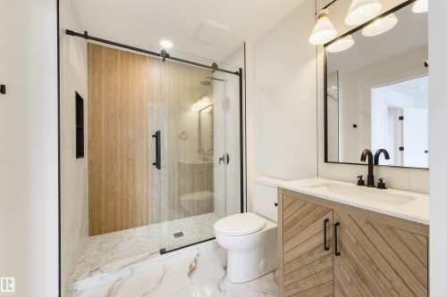 3 Linthorpe Road, Spruce Grove, AB - Indoor Photo Showing Bathroom