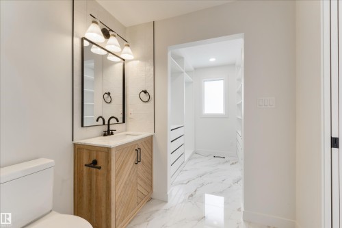 3 Linthorpe Road, Spruce Grove, AB - Indoor Photo Showing Bathroom