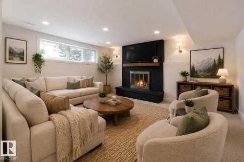 3 Linthorpe Road, Spruce Grove, AB - Indoor Photo Showing Living Room With Fireplace