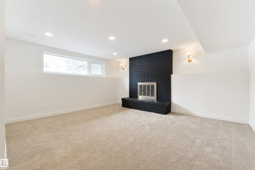 3 Linthorpe Road, Spruce Grove, AB - Indoor With Fireplace