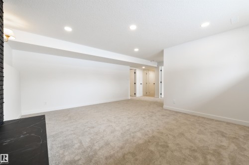 3 Linthorpe Road, Spruce Grove, AB - Indoor Photo Showing Other Room