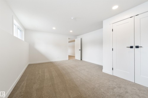 3 Linthorpe Road, Spruce Grove, AB - Indoor Photo Showing Other Room