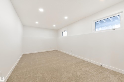 3 Linthorpe Road, Spruce Grove, AB - Indoor Photo Showing Other Room