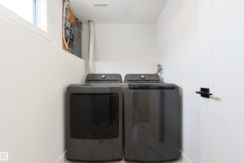 3 Linthorpe Road, Spruce Grove, AB - Indoor Photo Showing Laundry Room