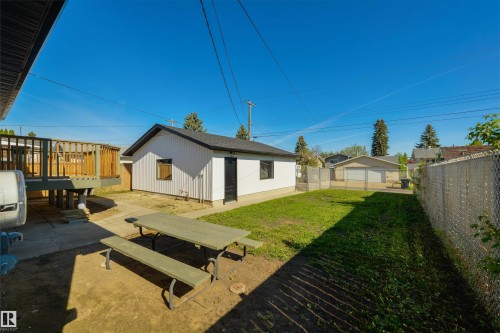 3 Linthorpe Road, Spruce Grove, AB - Outdoor