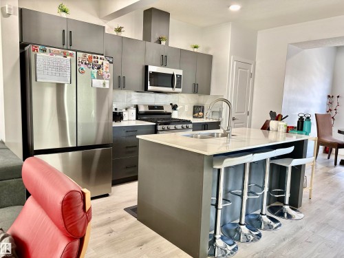 1203 Eaton Lane, Edmonton, AB - Indoor Photo Showing Kitchen With Stainless Steel Kitchen With Upgraded Kitchen