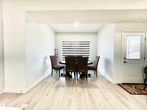 1203 Eaton Lane, Edmonton, AB - Indoor Photo Showing Dining Room