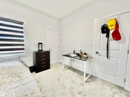 1203 Eaton Lane, Edmonton, AB - Indoor