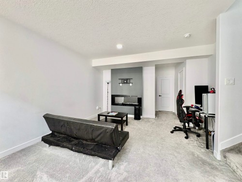 1203 Eaton Lane, Edmonton, AB - Indoor