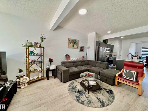 1203 Eaton Lane, Edmonton, AB - Indoor Photo Showing Living Room