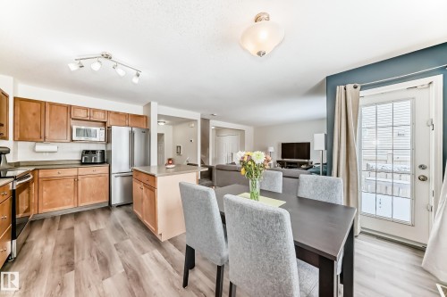 3132 33 Avenue, Edmonton, AB - Indoor