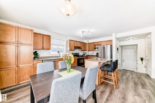 3132 33 Avenue, Edmonton, AB - Indoor Photo Showing Dining Room