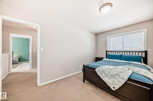 3132 33 Avenue, Edmonton, AB - Indoor Photo Showing Bedroom