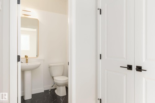 60 Cessy Street, St. Albert, AB - Indoor Photo Showing Bathroom
