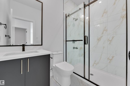 12 Cobblestone Gate, Spruce Grove, AB - Indoor Photo Showing Bathroom