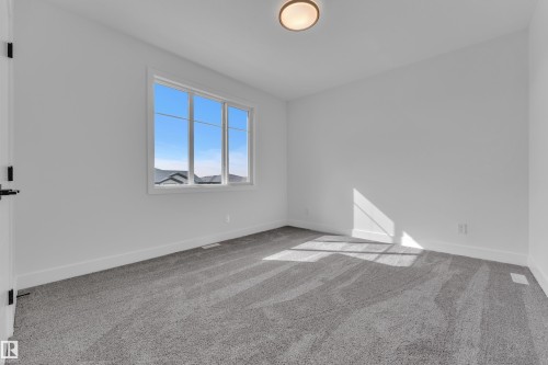 12 Cobblestone Gate, Spruce Grove, AB - Indoor Photo Showing Other Room