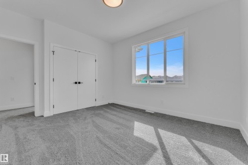 12 Cobblestone Gate, Spruce Grove, AB - Indoor Photo Showing Other Room