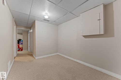 4621 126 Avenue, Edmonton, AB - Indoor Photo Showing Other Room