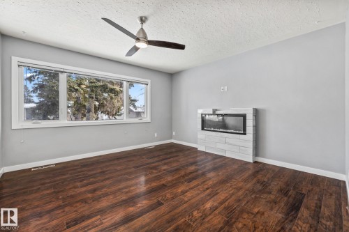 13608 137 Street, Edmonton, AB - Indoor Photo Showing Living Room With Fireplace