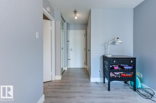 302 9916 113 Street, Edmonton, AB - Indoor Photo Showing Other Room