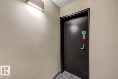 302 9916 113 Street, Edmonton, AB - Indoor Photo Showing Other Room