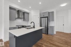 53 5122 213A Street NW  Edmonton, AB T6M 1M6