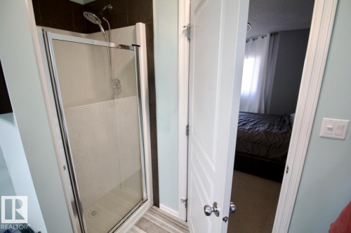 98 Walters Place, Leduc, AB - Indoor Photo Showing Bathroom