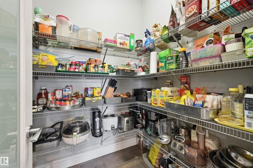 1 103 Allard Link, Edmonton, AB - Indoor Photo Showing Other Room