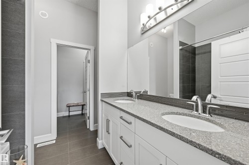 1 103 Allard Link, Edmonton, AB - Indoor Photo Showing Bathroom